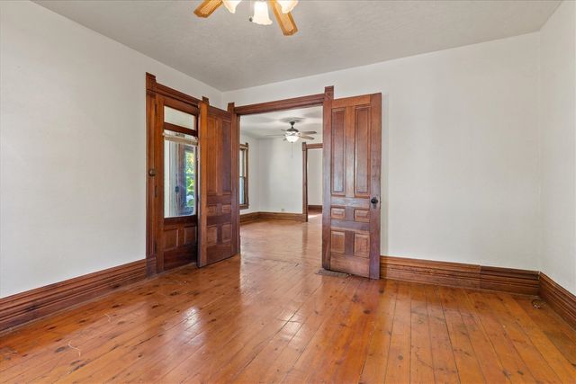 408 E Water Street, Cassopolis, MI 49031