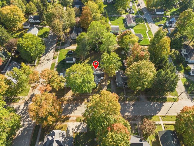 408 E Water Street, Cassopolis, MI 49031