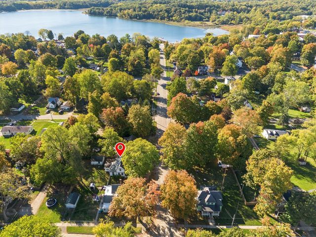 408 E Water Street, Cassopolis, MI 49031