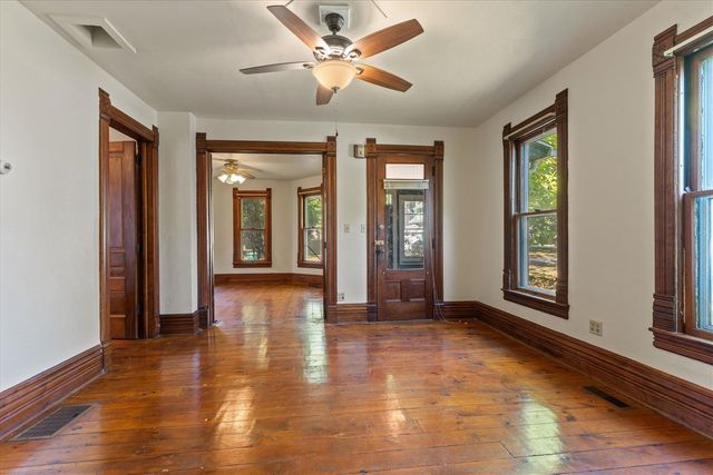 408 E Water Street, Cassopolis, MI 49031