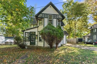 408 E Water Street, Cassopolis, MI 49031