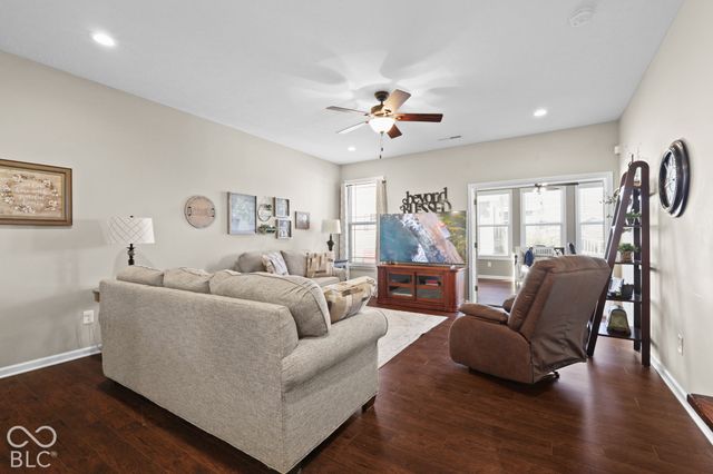 1212 Blackthorne S, Plainfield, IN 46168