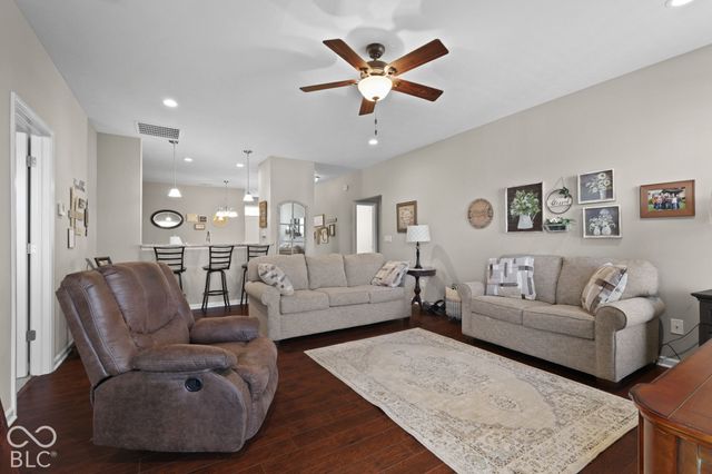 1212 Blackthorne S, Plainfield, IN 46168