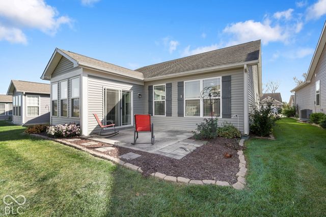 1212 Blackthorne S, Plainfield, IN 46168