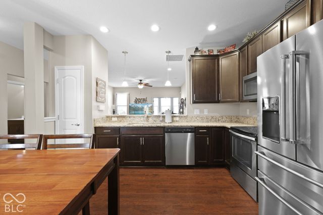 1212 Blackthorne S, Plainfield, IN 46168