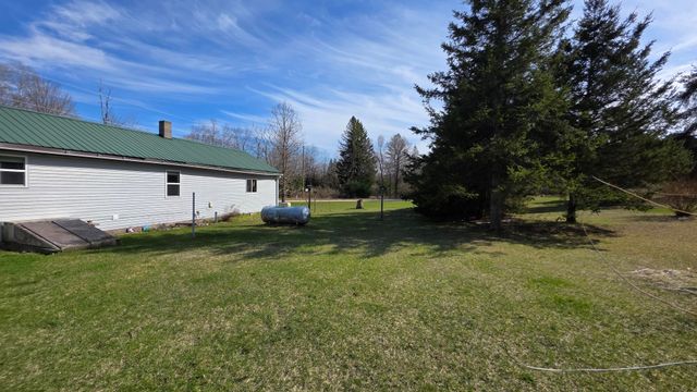 14 S 5th Street, Hinton Twp, MI 49336