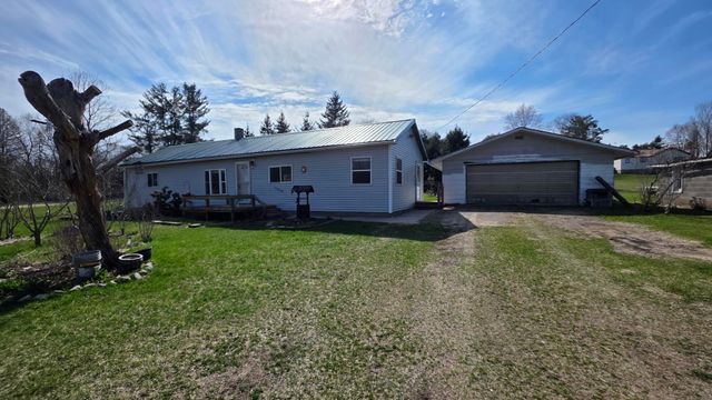 14 S 5th Street, Hinton Twp, MI 49336