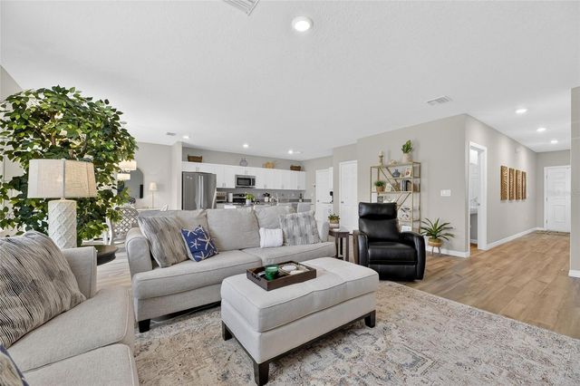 12908 HAWKSTONE TRAIL BOULEVARD, Lithia, FL 33547