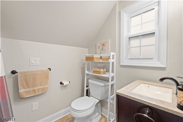 35 Farrington St, West Caldwell Twp., NJ 07006