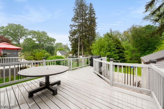35 Farrington St, West Caldwell Twp., NJ 07006