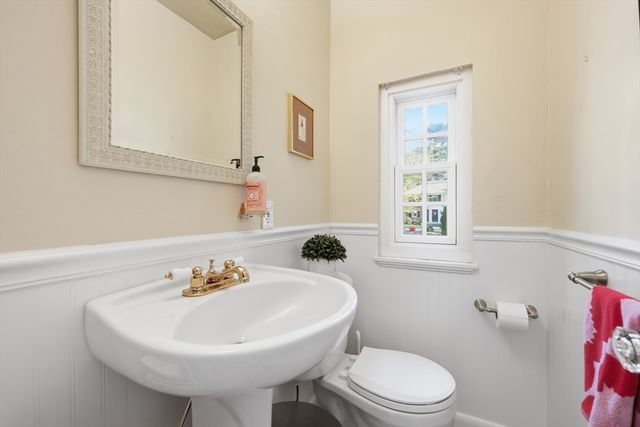 123 Englewood Road, Longmeadow, MA 01106