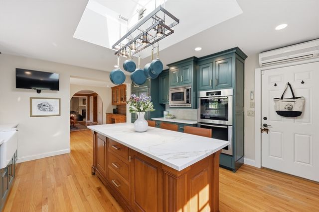 123 Englewood Road, Longmeadow, MA 01106