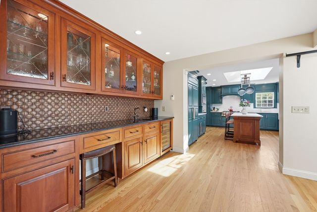 123 Englewood Road, Longmeadow, MA 01106