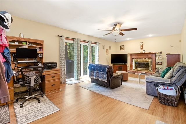 30 Wood Cove Drive, Coventry, RI 02816