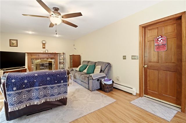 30 Wood Cove Drive, Coventry, RI 02816