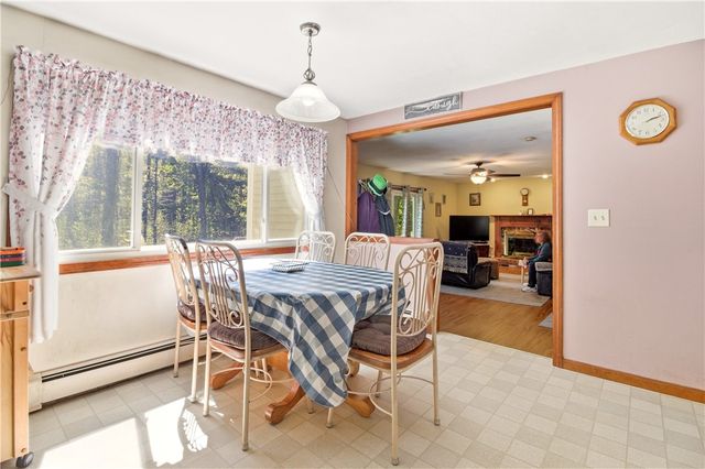 30 Wood Cove Drive, Coventry, RI 02816