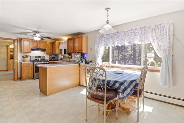 30 Wood Cove Drive, Coventry, RI 02816
