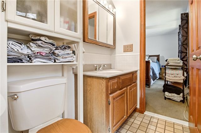 30 Wood Cove Drive, Coventry, RI 02816