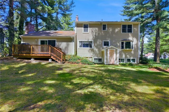 30 Wood Cove Drive, Coventry, RI 02816