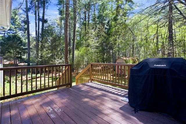 30 Wood Cove Drive, Coventry, RI 02816