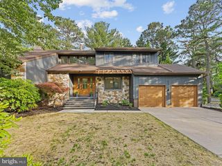 1 BRONWOOD DR, Voorhees, NJ 08043