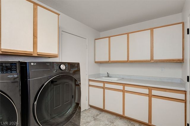 9037 Starmount Drive, Las Vegas, NV 89134