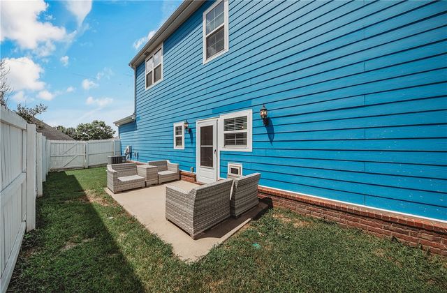 6506 Knoll View, Rogers, AR 72758