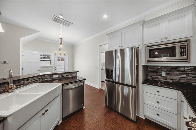 6506 Knoll View, Rogers, AR 72758