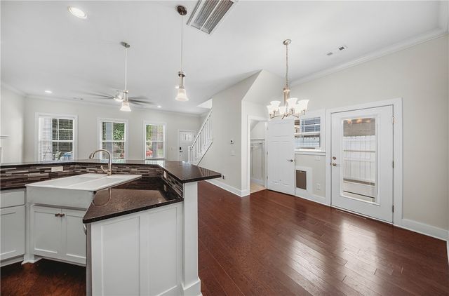 6506 Knoll View, Rogers, AR 72758