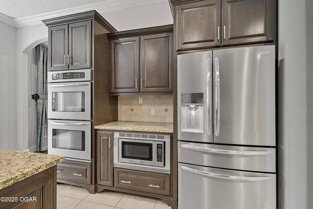 3827 Spring Hill Road, Joplin, MO 64804