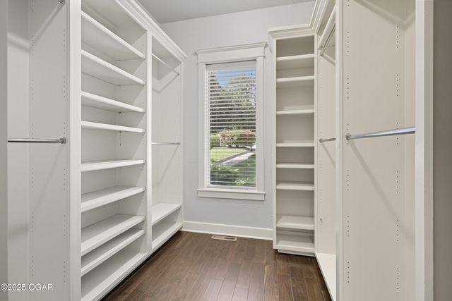 3827 Spring Hill Road, Joplin, MO 64804