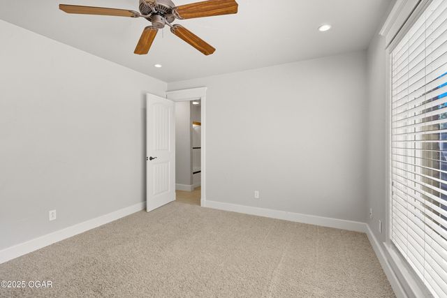 3827 Spring Hill Road, Joplin, MO 64804