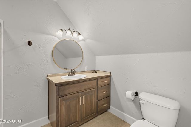 3827 Spring Hill Road, Joplin, MO 64804