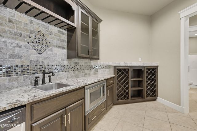 3827 Spring Hill Road, Joplin, MO 64804