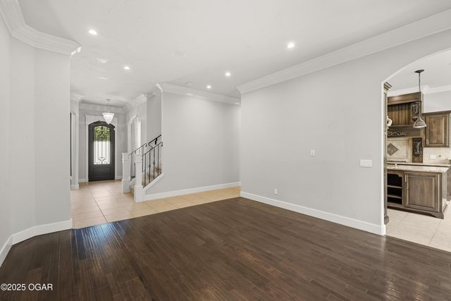 3827 Spring Hill Road, Joplin, MO 64804