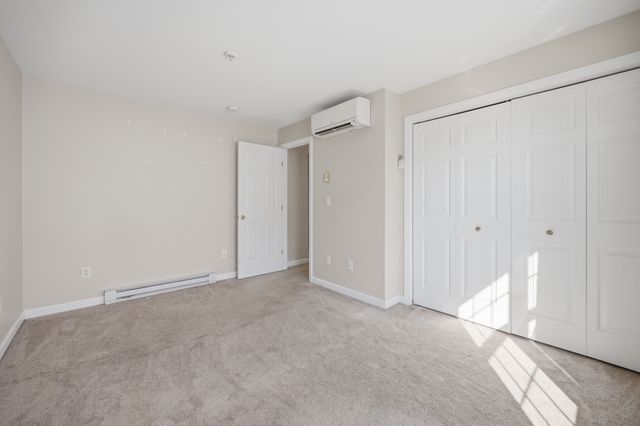 61 Pine St 13, Attleboro, MA 02703