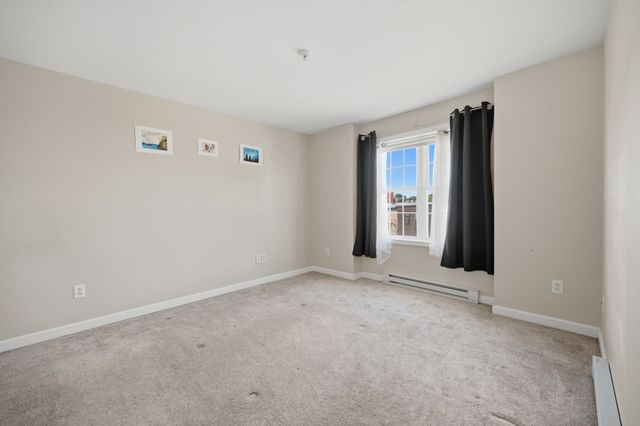 61 Pine St 13, Attleboro, MA 02703
