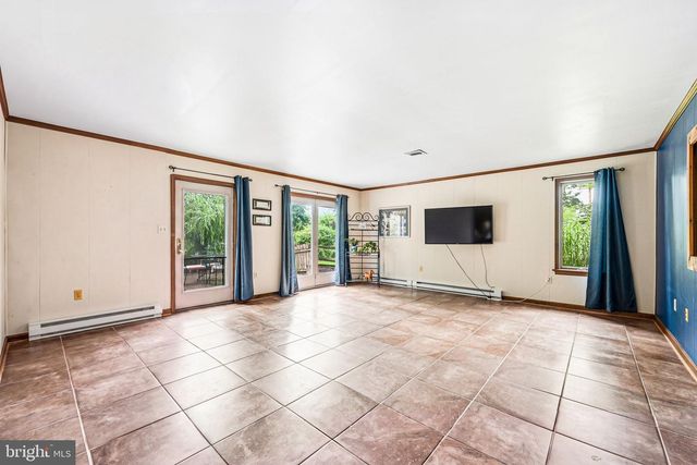 1848 UNIONVILLE RD, Pottstown, PA 19465