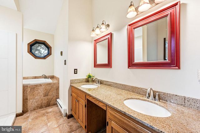 1848 UNIONVILLE RD, Pottstown, PA 19465