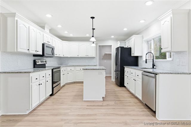 7103 Poplar Drive, Charlestown, IN 47111