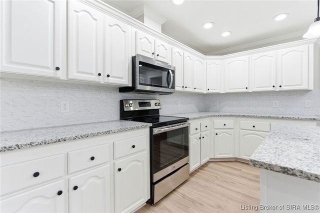 7103 Poplar Drive, Charlestown, IN 47111