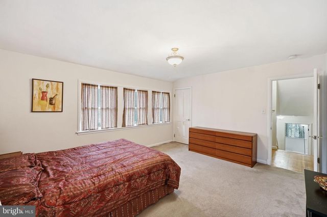 7607 MARYKNOLL AVE, Bethesda, MD 20817