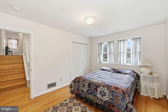 7607 MARYKNOLL AVE, Bethesda, MD 20817