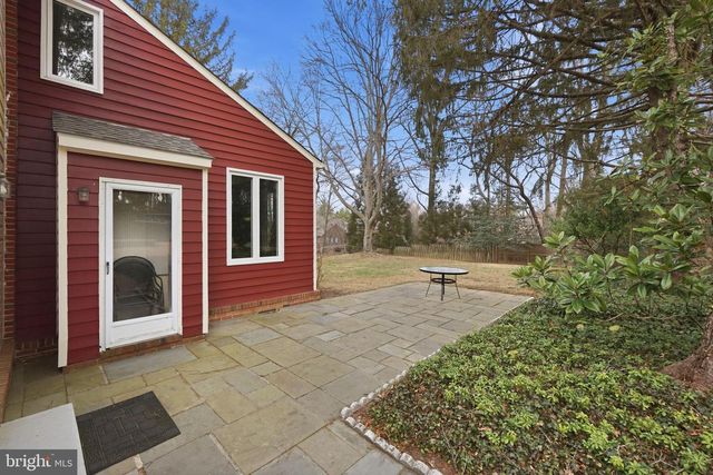 7607 MARYKNOLL AVE, Bethesda, MD 20817