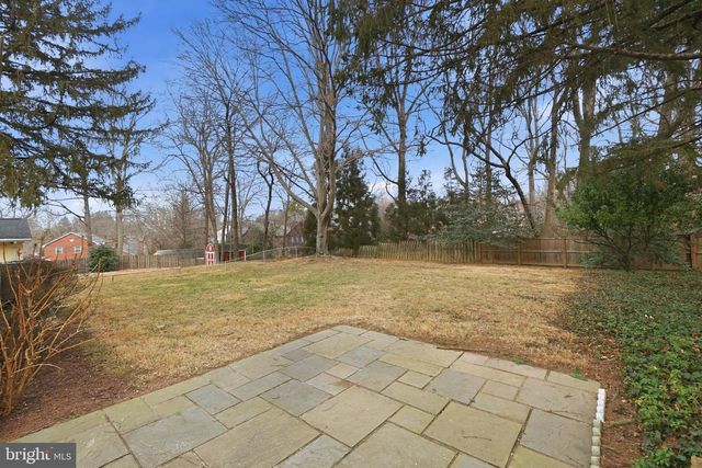 7607 MARYKNOLL AVE, Bethesda, MD 20817