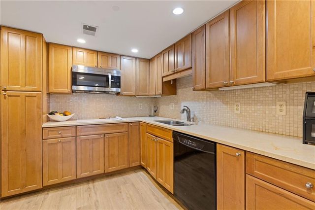 4101 Dunwoody Club Drive 31, Atlanta, GA 30350