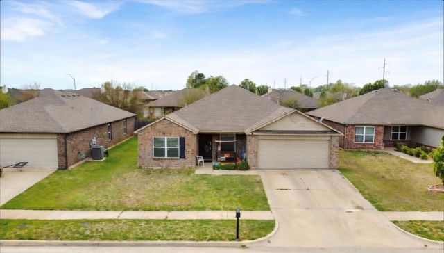 7713 Lipizzan Road, Oklahoma City, OK 73132
