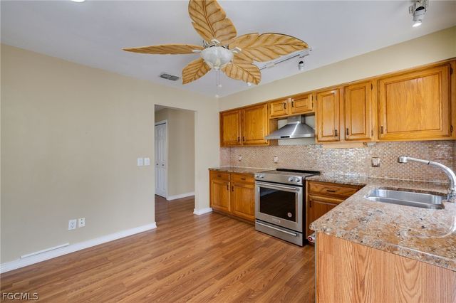 5844 Crabwood CT, Fort Myers, FL 33919