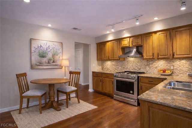 5844 Crabwood CT, Fort Myers, FL 33919