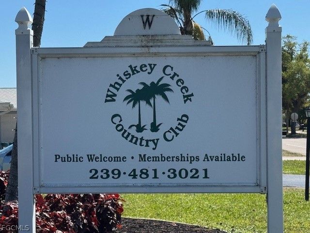 5844 Crabwood CT, Fort Myers, FL 33919